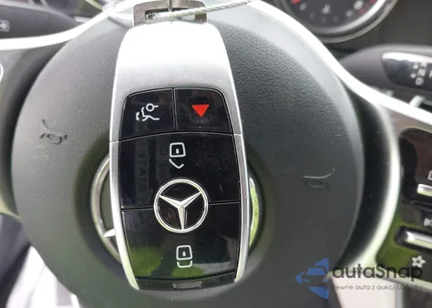 2019 Mercedes-Benz E 300 4Matic из США, поврежденный, VIN WDDZF4KB4KA489825